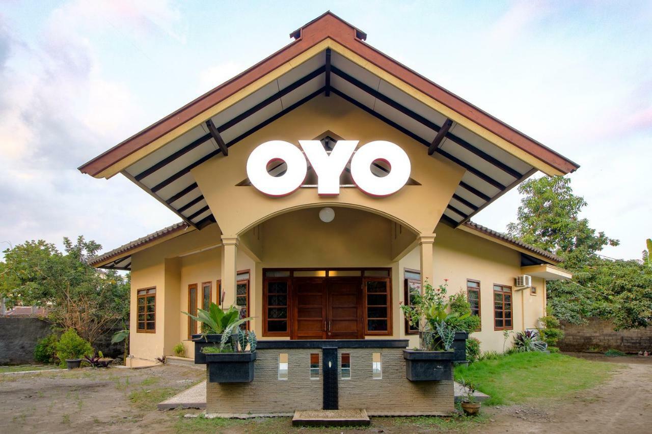 Oyo 1195 The Doctor'S Guest House Syariah Kejayan Eksteriør bilde