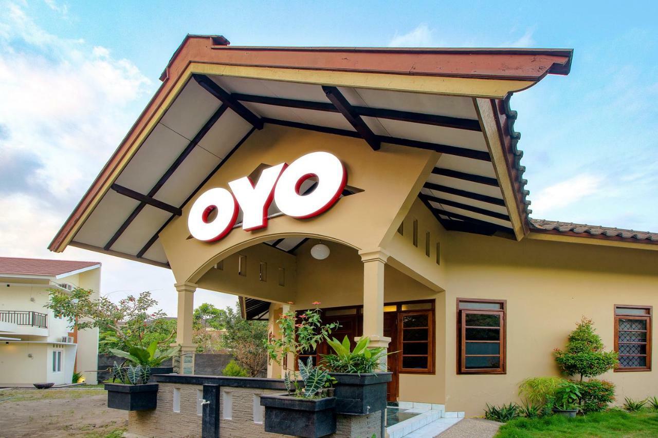 Oyo 1195 The Doctor'S Guest House Syariah Kejayan Eksteriør bilde